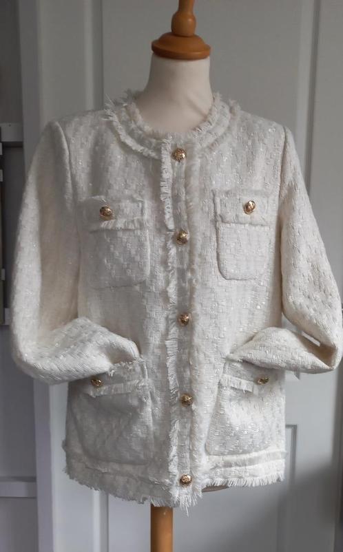 Jasje van Attentif Paris, Kleding | Dames, Jasjes, Kostuums en Pakken, Zo goed als nieuw, Jasje, Maat 38/40 (M), Wit, Ophalen of Verzenden