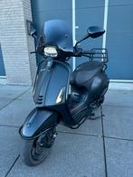 Vespa sprint 2019 geel kenteken 7 duizend km! Ledjes beugel, Ophalen of Verzenden, Zo goed als nieuw, Overige typen, Vespa