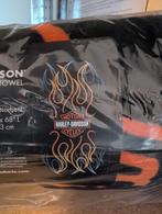 Harley Davidson Handdoek Bar & Shield Vlammen, Ophalen of Verzenden, Nieuw, Zwart, Handdoek