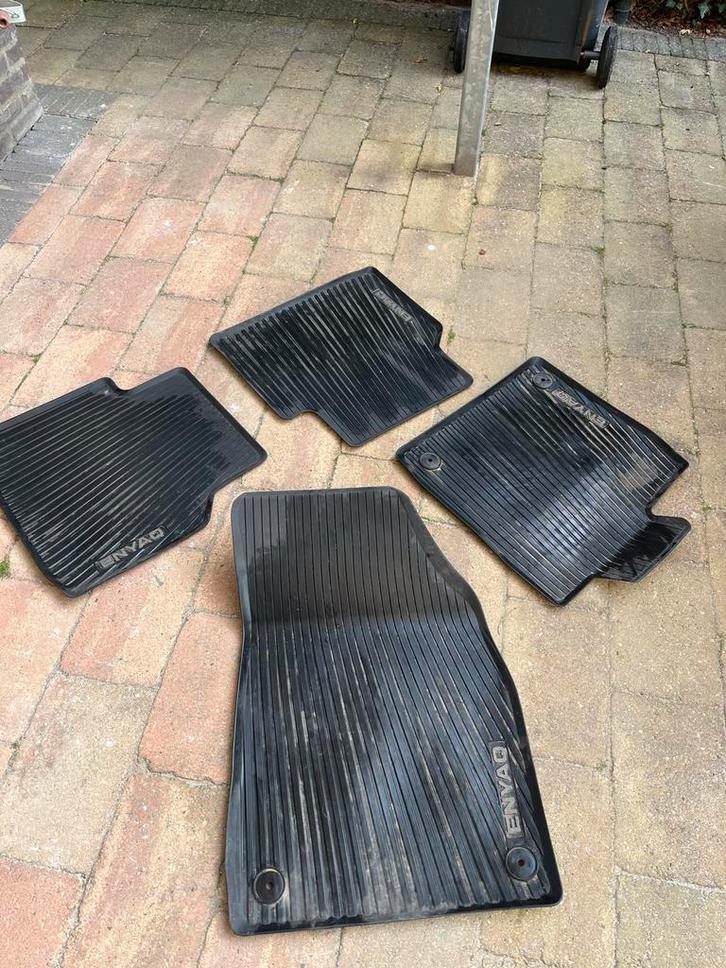 Rubberen Matten Set - Skoda Enyaq, Auto diversen, Automatten, Gebruikt, Ophalen