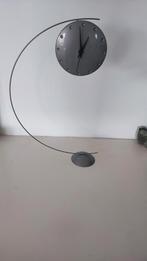 Stijlvolle Klok - Modern Design, Ophalen of Verzenden, Zo goed als nieuw, Analoog, Wekker of Tafelklok