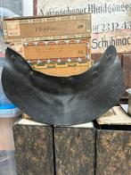 Duitse m34 helm nekflap, Verzamelen, Militaria | Tweede Wereldoorlog, Ophalen of Verzenden, Duitsland, Helm of Baret