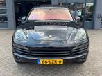 Porsche Cayenne 4.8 S PANO|STOEL+STUURVW|LINEASS|TREKHAAK|NA, Auto's, Porsche, Gebruikt, 8 cilinders, Leder en Stof, Zwart