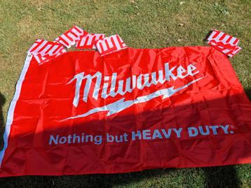 Te koop vlag Milwaukee 90 bij 1.50 beschikbaar voor biedingen