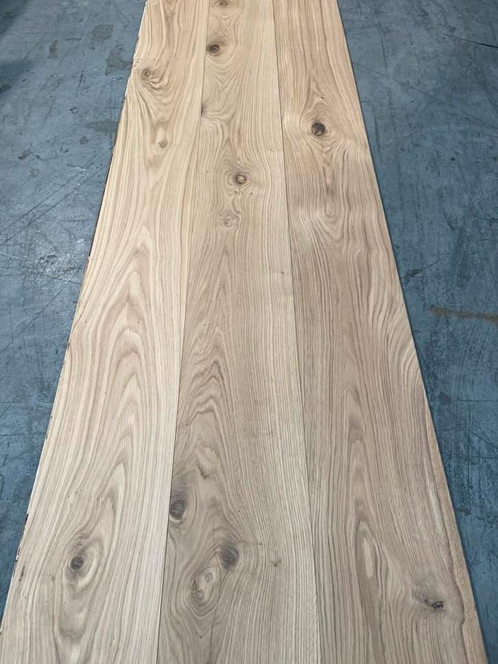 91m2 eiken multiplank 22 breed rustige selectie geolied!, Doe-het-zelf en Verbouw, Vloerdelen en Plavuizen, Zo goed als nieuw