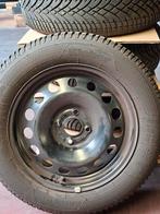 Bijna nieuwe winterhanden en stalen velgen, Auto-onderdelen, Banden en Velgen, Ophalen, 16 inch, 205 mm, Winterbanden