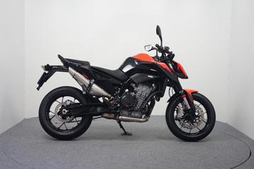 KTM DUKE 890 ABS (bj 2021) beschikbaar voor biedingen
