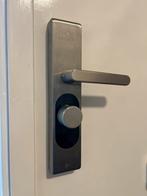 Loqed Slim Deurslot - Zo goed als nieuw, complete set, Doe-het-zelf en Verbouw, Hang- en Sluitwerk, Ophalen of Verzenden, Zo goed als nieuw