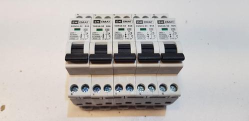 EMAT Groepenkast EGN16-32 Automaat B16 230V 2P (5x), Hobby en Vrije tijd, Elektronica-componenten, Gebruikt, Ophalen of Verzenden