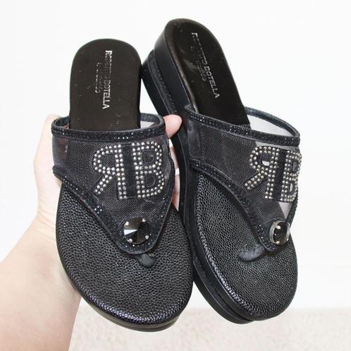 Schitterende Roberto Botella Slippers s4 (Maat 37) € 35,-, Kleding | Dames, Schoenen, Nieuw, Slippers, Zwart, Ophalen of Verzenden