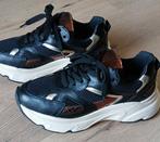 Sneakers mt 38 zwart leer met metallic details Lina Locchi, Ophalen of Verzenden, Zo goed als nieuw, Zwart, Sneakers of Gympen