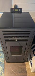Pellet kachel incl pellets en uitlaatbuis, Huis en Inrichting, Kachels, Ophalen, Zo goed als nieuw, Hout, Houtkachel