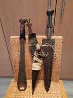 3 messen uit afrika congo zwaard mes dolk speer, Verzamelen, Militaria | Algemeen, Ophalen of Verzenden, Overige soorten, Overige gebieden