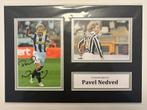 Gesigneerde collage met foto’s Pavel Nedvěd  + certificaat, Ophalen of Verzenden, Zo goed als nieuw, Buitenlandse clubs, Overige typen