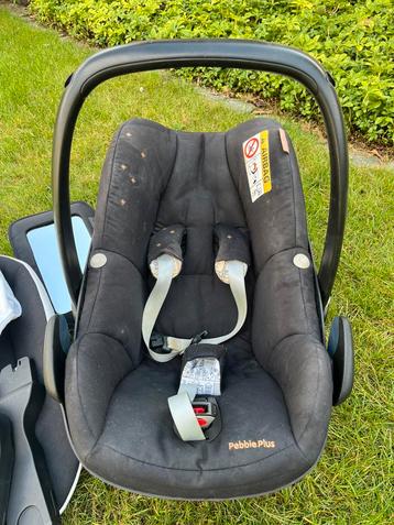 Maxi Cosi Pebble Plus met accessoires beschikbaar voor biedingen