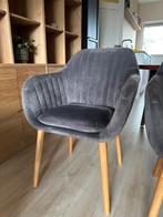 4x eettafelstoelen velvet met houten poten, Huis en Inrichting, Stoelen, Ophalen, Hout, Zo goed als nieuw, Vier
