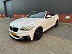 BMW 2-Serie 2.0 220IA Cabrio Aut8 2016 Wit F23 M Sport, Auto's, Automaat, 4 cilinders, Cabriolet, Wit