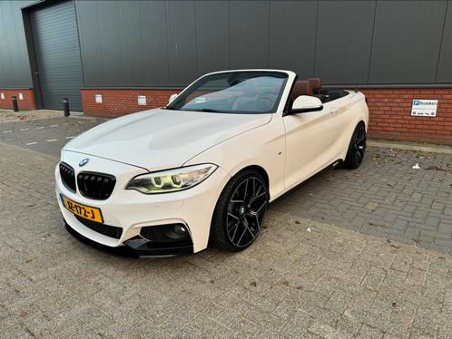 BMW 2-Serie 2.0 220IA Cabrio Aut8 2016 Wit F23 M Sport, Auto's, BMW, Particulier, 2-Serie, ABS, Achteruitrijcamera, Adaptieve lichten