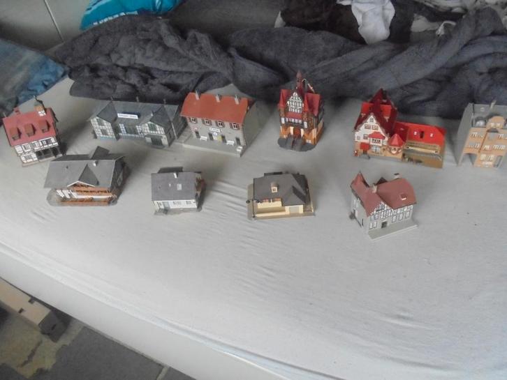 Kibri vollmer gebouwen 11 stuks ho ook vakwerk huizen, Hobby en Vrije tijd, Modeltreinen | H0, Gebruikt, Brug, Tunnel of Gebouw