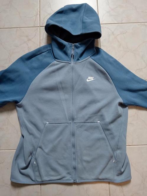 Nike Tech fleece vest maat L ORIGINEEL, Kleding | Heren, Sportkleding, Nieuw, Algemeen, Maat 52/54 (L), Blauw, Ophalen of Verzenden