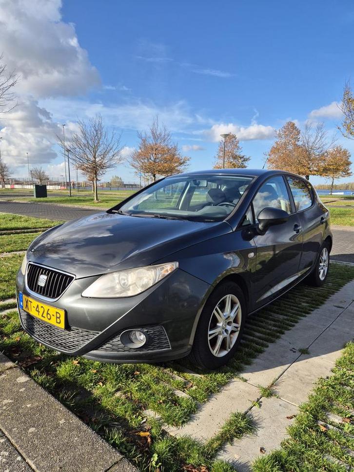 Seat Ibiza 1.6 77KW 5DRS 2009 Grijs, Auto's, Seat, Particulier, Ibiza, Benzine, D, Hatchback, Handgeschakeld, Geïmporteerd, Zilver of Grijs