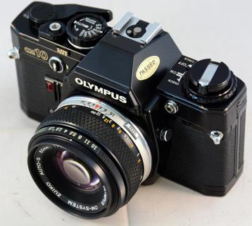 Olympus OM10 Quartz met 50mm/1.8 en paraattas VINTAGE  beschikbaar voor biedingen