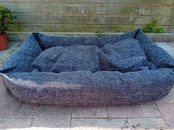 Grote hondenmand NIEUW  beschikbaar voor biedingen