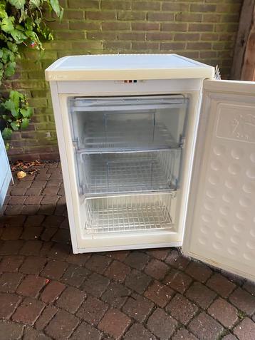 Tafelmodel vriezer van Beko beschikbaar voor biedingen