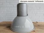 Witte industriele oude hanglamp metalen bovenzijde H42 D42, Huis en Inrichting, Lampen | Hanglampen, Gebruikt, Oud , vintage , industrieel, wit, stoer