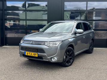 Mitsubishi Outlander 2.0 PHEV Instyle+ Xenon Navi Pano Camer beschikbaar voor biedingen