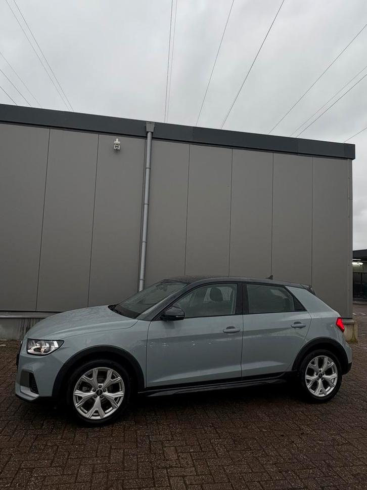 Audi A1 Citycarver Sportback 25 TFSI 2021 Kemora Grey, Auto's, Audi, Particulier, A1, Benzine, C, Hatchback, Handgeschakeld, Origineel Nederlands
