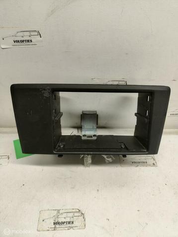 Radio frame Volvo V70, XC70, S60 ('00-'04) beschikbaar voor biedingen