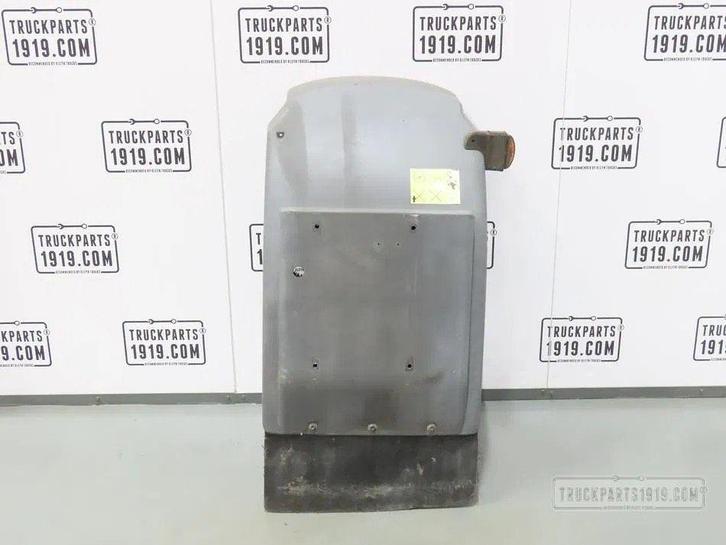 DAF 2362404 |  Spatbord voor Re. LF, Auto-onderdelen, Vrachtwagen-onderdelen, DAF, Carrosserie en Plaatwerk, Gebruikt, Ophalen