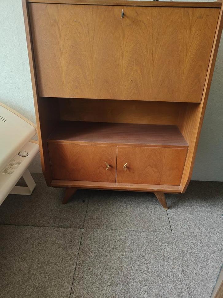 Antieke houten kast, Huis en Inrichting, Kasten | Dressoirs, Gebruikt, 50 tot 100 cm, 25 tot 50 cm, Met deur(en), Met plank(en)