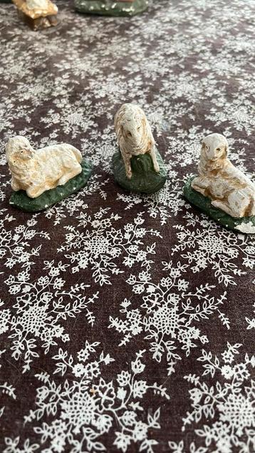 Oude schaapjes gips beschikbaar voor biedingen