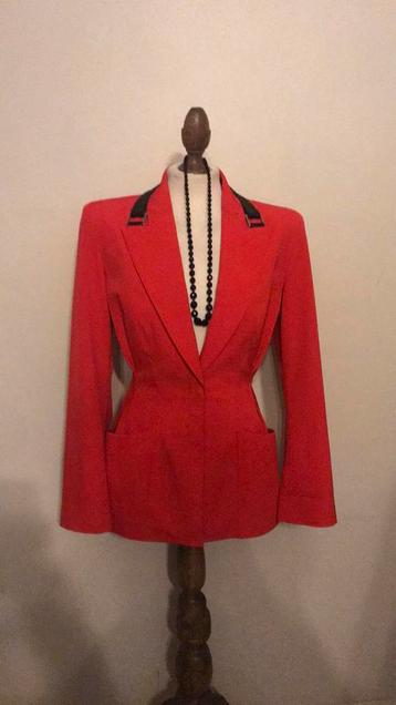 THIERRY MUGLER JASJE LADY IN RED beschikbaar voor biedingen