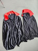 Dracula capes 2x, Ophalen of Verzenden, 134 t/m 140, Jongen of Meisje