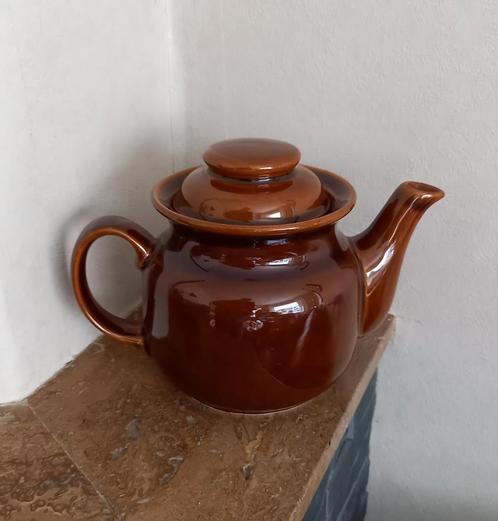 vintage bruin aardewerk theepot koffiepot Pruszkow Poland, Huis en Inrichting, Keuken | Servies, Zo goed als nieuw, Overige typen