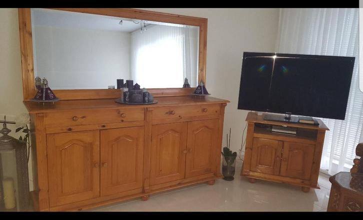 Te koop: massief houten dressoir, tv-meubel en spiegel, Huis en Inrichting, Kasten | Dressoirs, Zo goed als nieuw, 25 tot 50 cm
