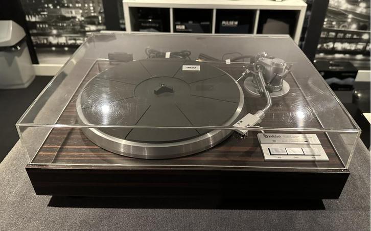 Yamaha YP-D9 met nieuwe Denon DL110 cartridge, Audio, Tv en Foto, Platenspelers, Zo goed als nieuw