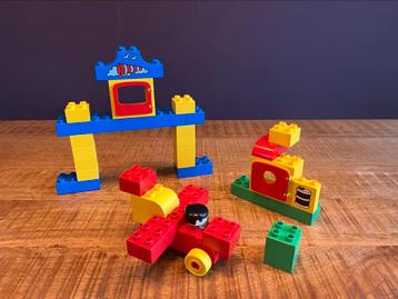 Lego Duplo 2371 vliegschool beschikbaar voor biedingen