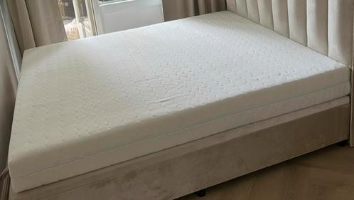 Ergonomisch allergie vrij matras, Huis en Inrichting, Slaapkamer | Matrassen en Bedbodems, Gebruikt, Matras, 180 cm, 200 cm, Tweepersoons