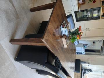 TEAB!!!! Eettafel + eetkamerstoelen beschikbaar voor biedingen