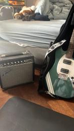 Squier elektrische gitaar met fender box en kabels, Muziek en Instrumenten, Ophalen, Fender, Met versterker, Zo goed als nieuw