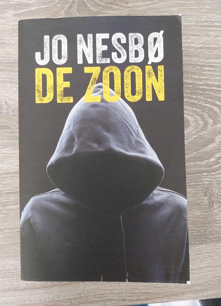 Jo Nesbø - De zoon, Boeken, Thrillers, Zo goed als nieuw, Ophalen of Verzenden