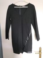 Nieuwe mooie zwarte jurk maat M Coolcat, Kleding | Dames, Jurken, Nieuw, Maat 38/40 (M), Ophalen of Verzenden, Onder de knie