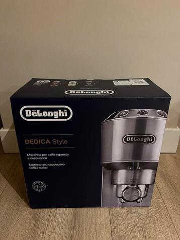 ZGAN De Longhi Dedica Style pistonmachine espressomachine beschikbaar voor biedingen