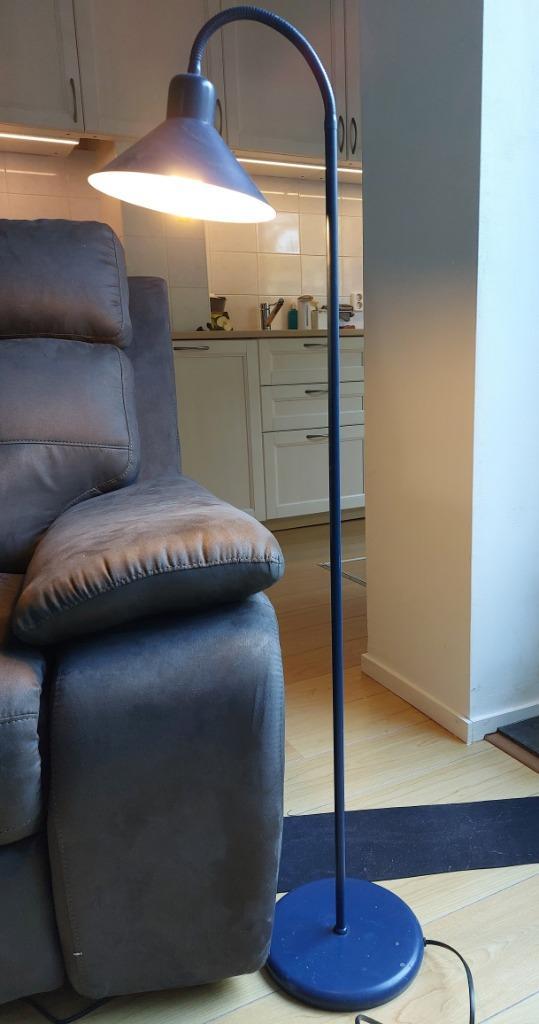 Vloerlamp Leeslamp  spot  draaibare kap.  E27 fitting, Huis en Inrichting, Lampen | Vloerlampen, Gebruikt, 100 tot 150 cm, Metaal
