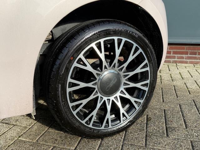 Fiat 500 1.0 Hybrid Star *carplay *climate *cruise *16 inch, Auto's, Fiat, Voorwielaandrijving, Gebruikt, Zwart, Overige kleuren