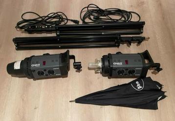 Bowens GM500 Flitsset met Statieven & Paraplu beschikbaar voor biedingen
